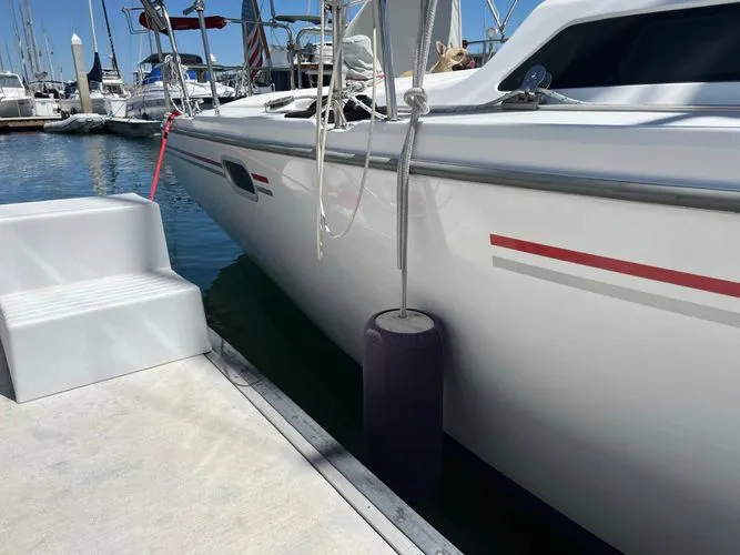 Slide: The Image of 2004 Catalina 320 - Image 36 - 36