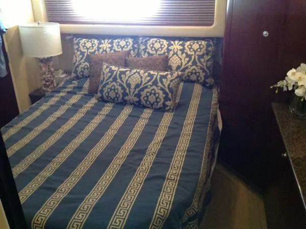 Slide: The Image of Sea Ray 40 Motor Yacht 2006 - 4