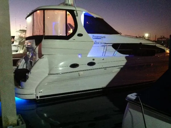 Slide: The Image of Sea Ray 40 Motor Yacht 2006 - 9