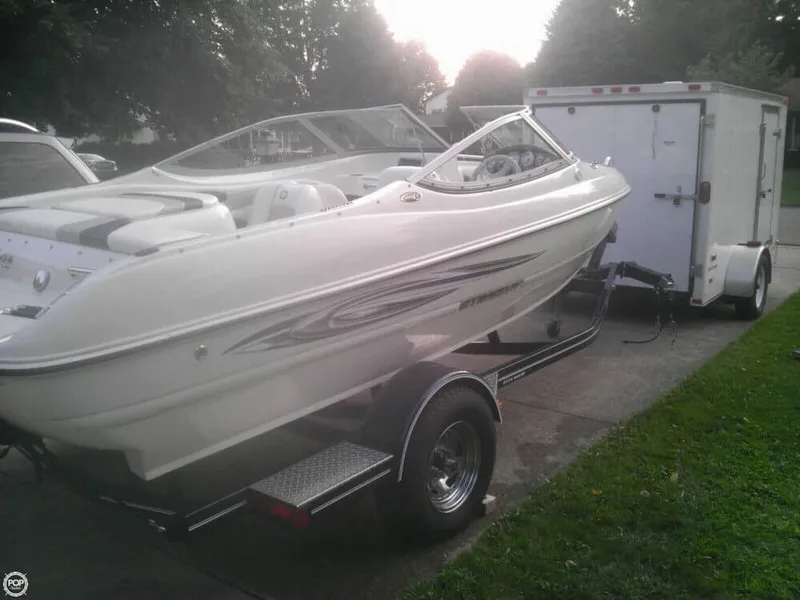 Slide: The Image of Stingray 185 LS 2011 - 6