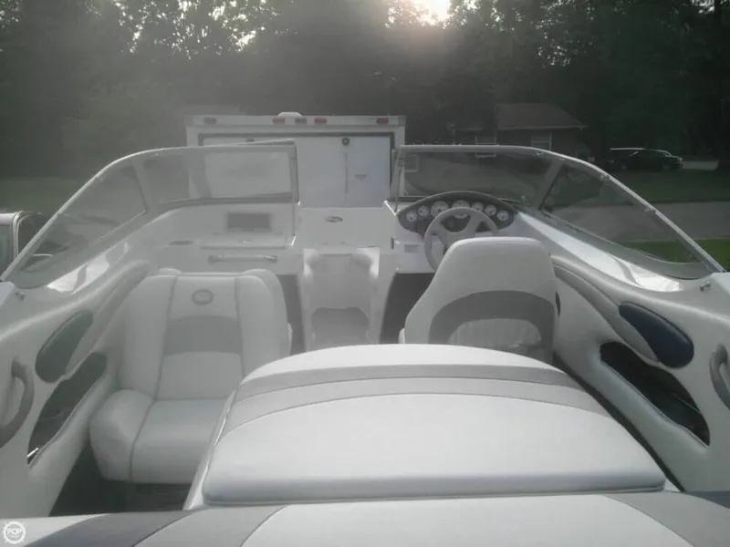 Slide: The Image of Stingray 185 LS 2011 - 8