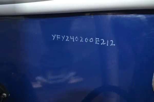 Slide: The Image of Yellowfin Center Console 2012 - 5
