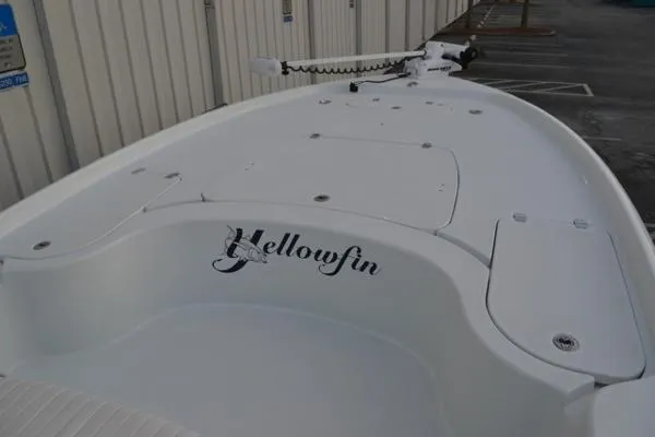 Slide: The Image of Yellowfin Center Console 2012 - 7