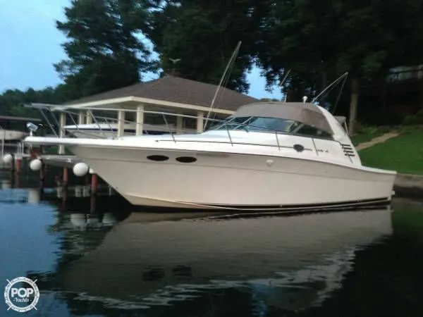 Slide: The Image of Sea Ray 33 Express Cruiser 1997 - 2