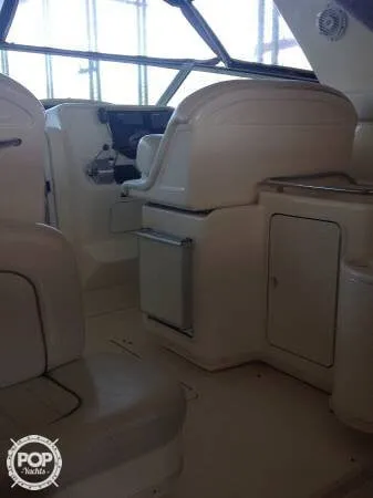Slide: The Image of Sea Ray 33 Express Cruiser 1997 - 5