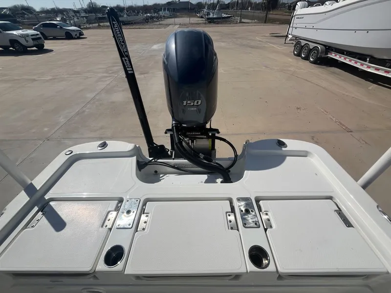 Slide: The Image of NauticStar 215 XTS 2017 - 23