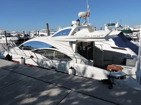 Slide: The Image of Azimut 43S 2007 - 6