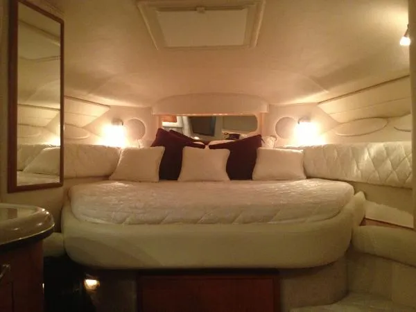 Slide: The Image of Sea Ray 340 Sundancer w/Generator 2000 - 11