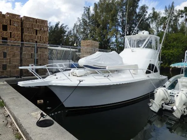 Slide: The Image of Luhrs 44 Convertible 2003 - 0