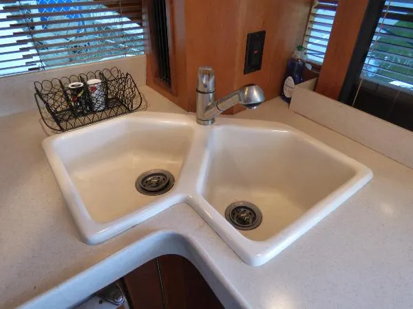 Slide: The Image of Luhrs 44 Convertible 2003 - 10