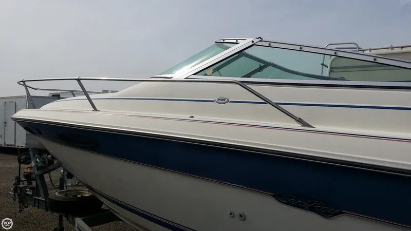 Slide: The Image of Sea Ray 240 Overnighter 1993 - 1