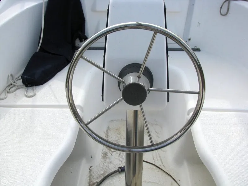 Slide: The Image of Macgregor 26M 2005 - 11
