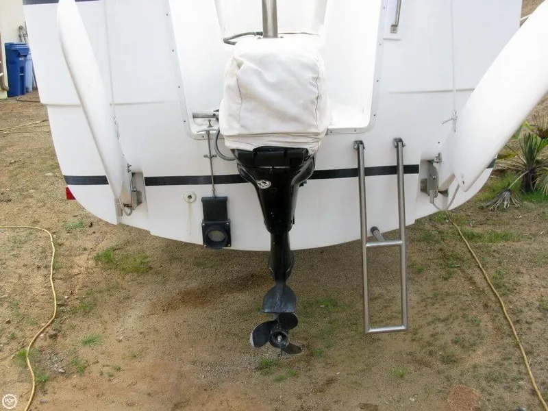 Slide: The Image of Macgregor 26M 2005 - 8