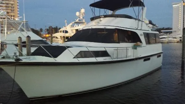 Slide: The Image of Ocean Yachts 48 Motor Yacht 1989 - 0