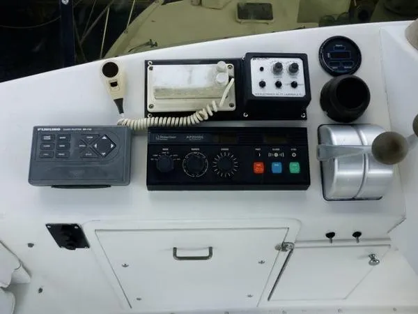 Slide: The Image of Ocean Yachts 48 Motor Yacht 1989 - 5