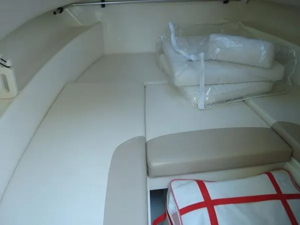 Slide: The Image of Boston Whaler 205 Eastport Walkaround 2005 - 3