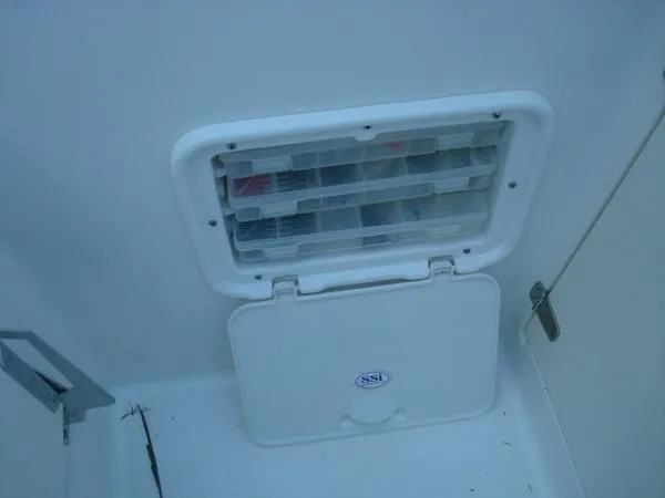 Slide: The Image of Boston Whaler 205 Eastport Walkaround 2005 - 7