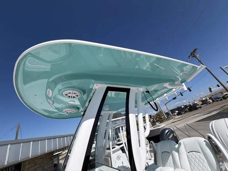 Slide: The Image of Sportsman Heritage 231 Center Console 2026 - 3