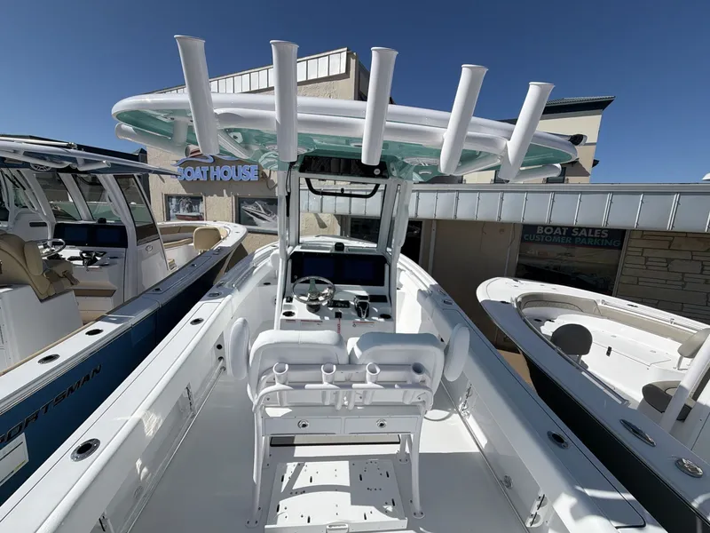 Slide: The Image of Sportsman Heritage 231 Center Console 2026 - 9