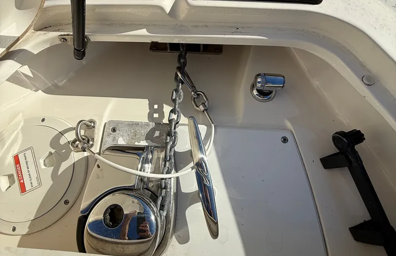 Slide: The Image of Sea Ray 270 SLX 2013 - 14