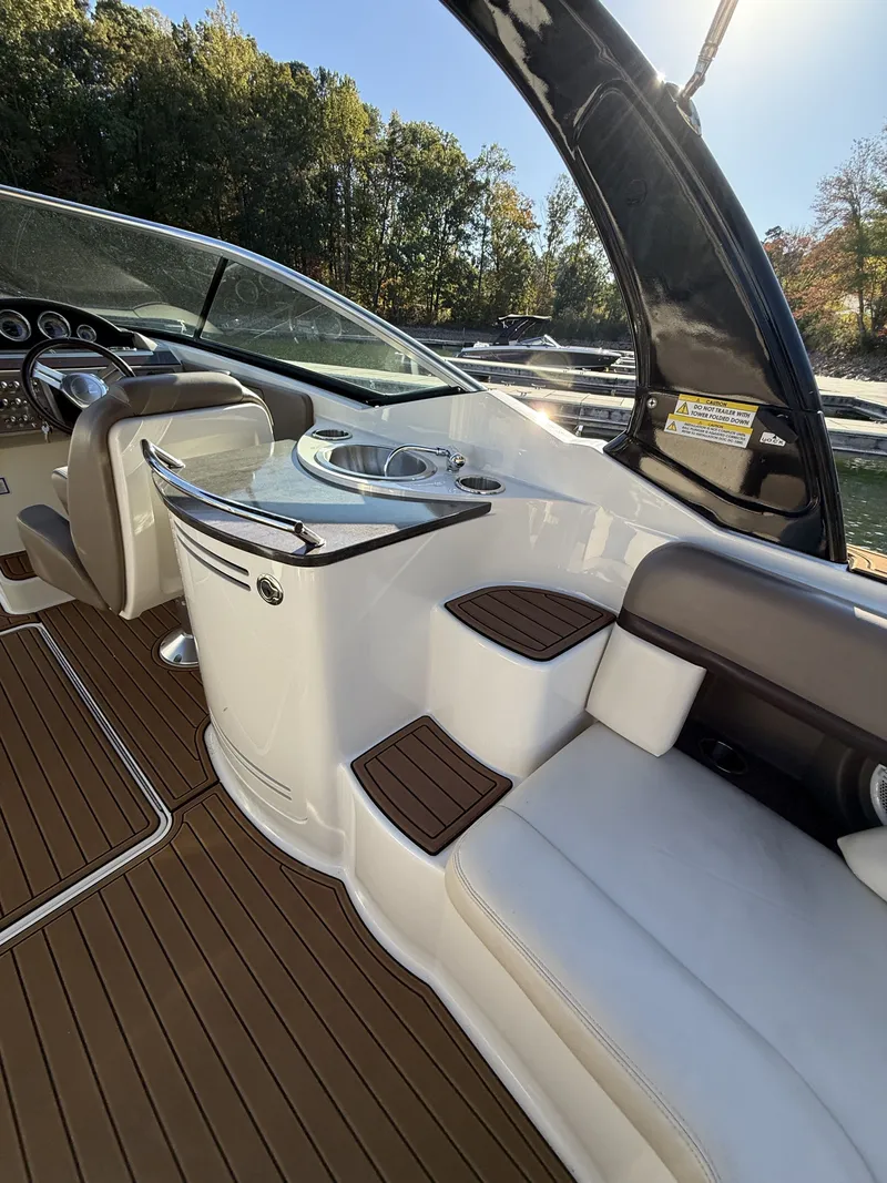 Slide: The Image of Sea Ray 270 SLX 2013 - 32