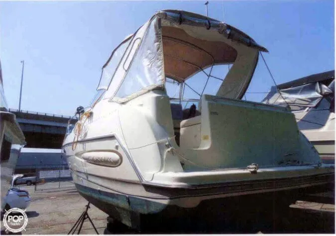 Slide: The Image of Maxum 2800 SCR 2000 - 1