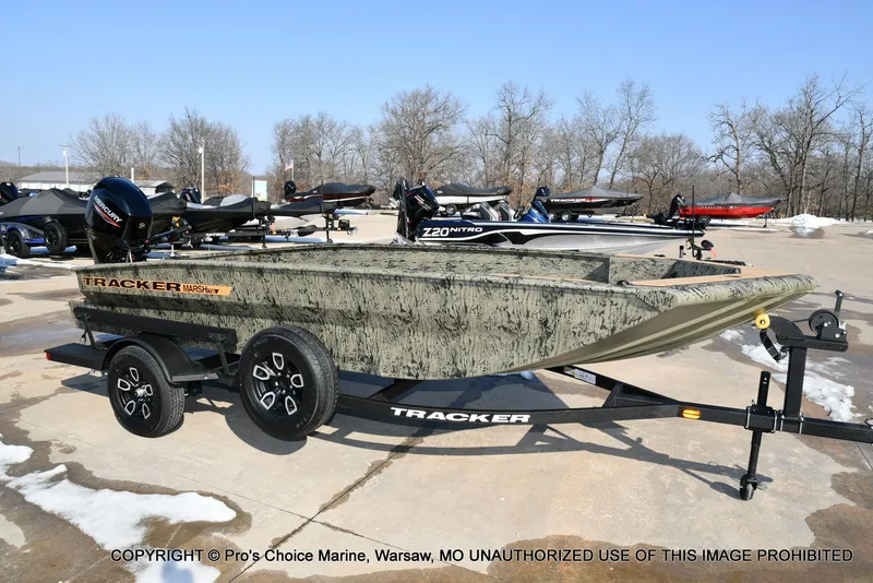 Slide: The Image of Tracker Grizzly 1756 T Marsh w/60HP Tiller 2026 - 54