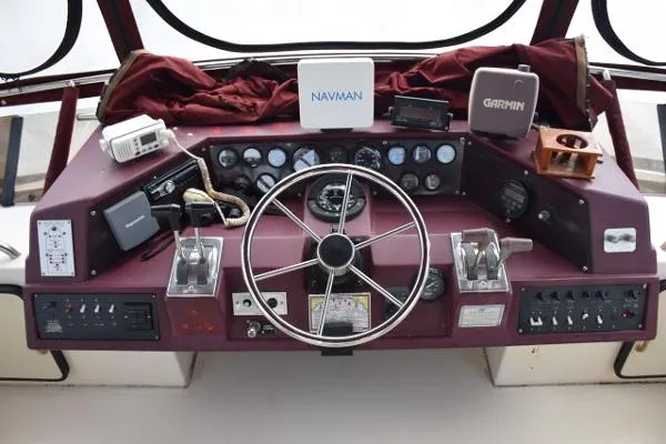 Slide: The Image of Sea Ray 410 Aft Cabin 1987 - 11