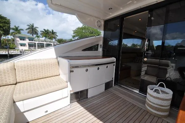 Slide: The Image of Princess V70 Viking V70 Sport Cruiser US Specs 2006 - 6
