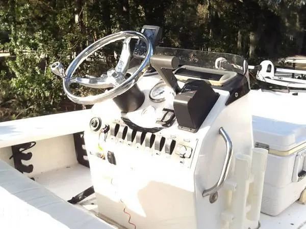 Slide: The Image of Sterling Powerboats 18 Flats Boat 2005 - 6