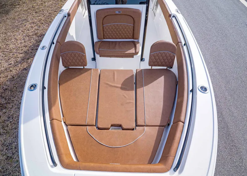 Slide: The Image of Sea Hunt Ultra 255 SE 2026 - 22