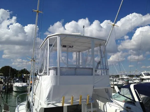 Slide: The Image of Luhrs 32 Convertible 2001 - 2