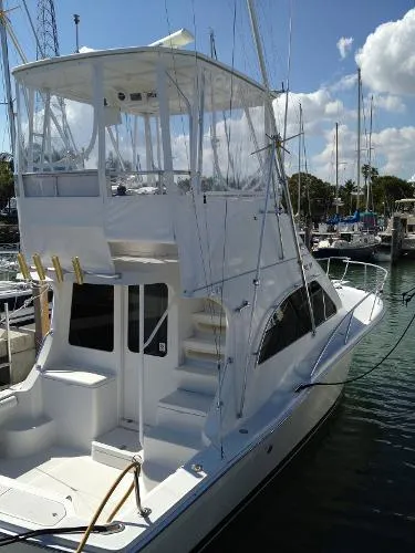 Slide: The Image of Luhrs 32 Convertible 2001 - 3