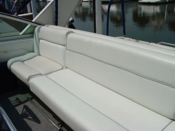 Slide: The Image of Sea Ray 310/330 Sundancer 1991 - 10