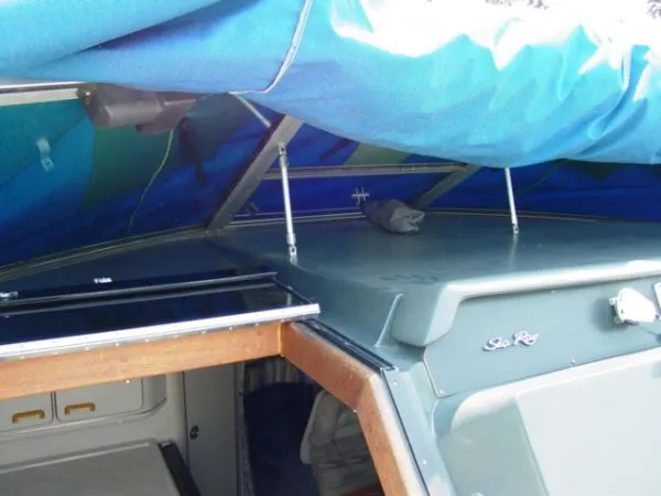 Slide: The Image of Sea Ray 310/330 Sundancer 1991 - 5