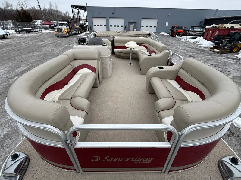 Slide: The Image of Lowe Ss 210 2011 - 15