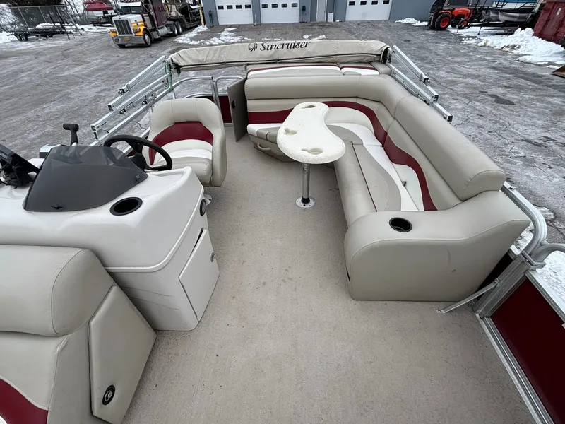 Slide: The Image of Lowe Ss 210 2011 - 22