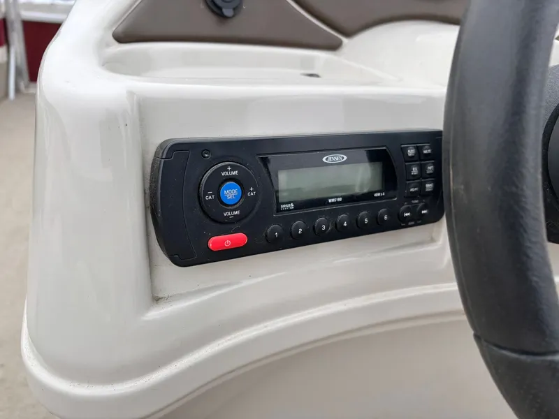 Slide: The Image of Lowe Ss 210 2011 - 6