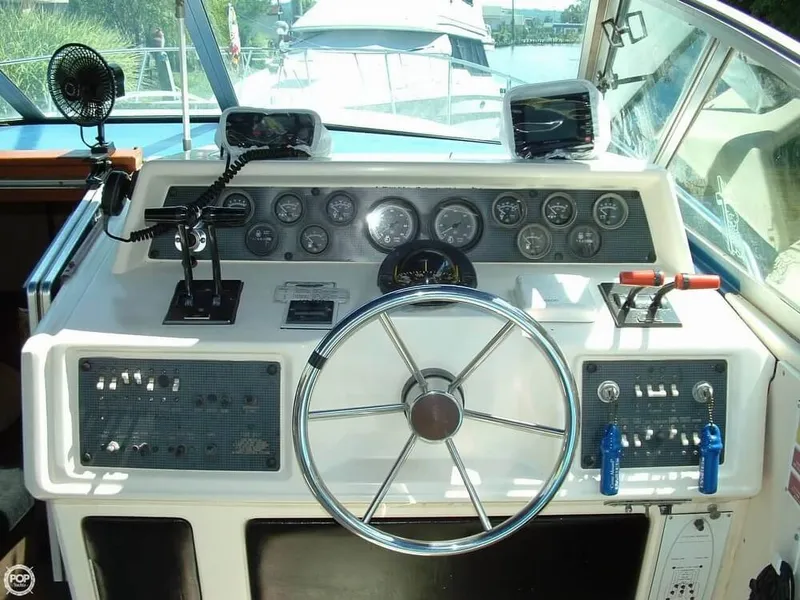 Slide: The Image of Sea Ray 340 EC 1986 - 2