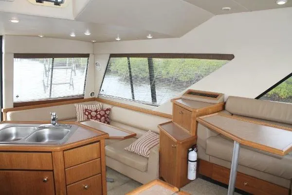Slide: The Image of Bayliner 3988 MOTOR YACHT 2000 - 1