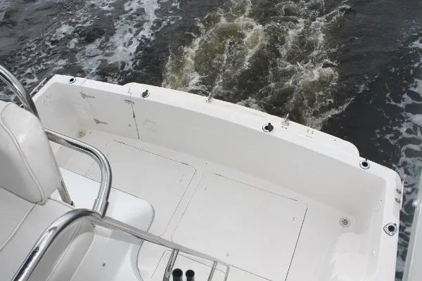 Slide: The Image of Bayliner 3988 MOTOR YACHT 2000 - 4