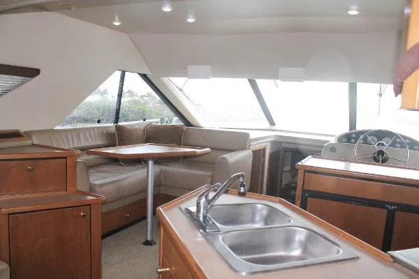 Slide: The Image of Bayliner 3988 MOTOR YACHT 2000 - 7