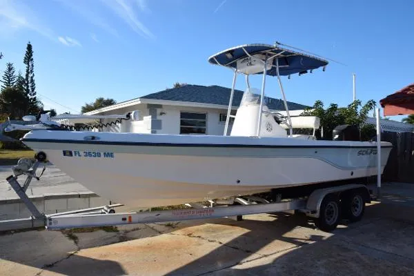 Slide: The Image of Sea Fox 245 Bay Fisher 2004 - 0