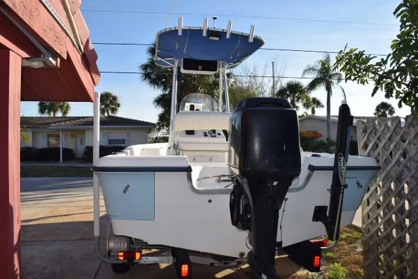 Slide: The Image of Sea Fox 245 Bay Fisher 2004 - 4