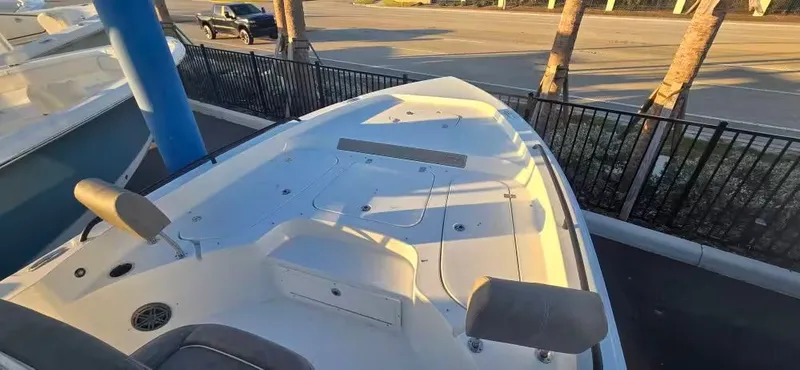 Slide: The Image of Sea Hunt BX 25 FS 2026 - 8