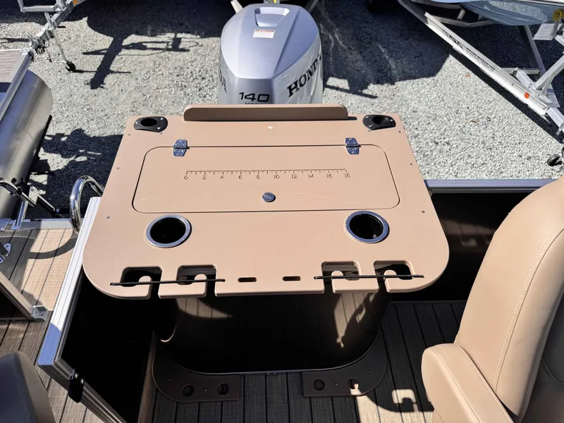 Slide: The Image of Sylvan 8522 Party Fish 2026 - 9