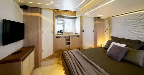 Slide: The Image of Monte Carlo MC6 by Beneteau 2018 - 9