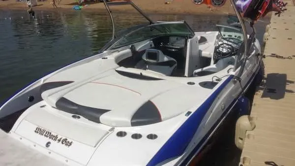 Slide: The Image of Rinker 226 Captiva Bowrider 2008 - 3