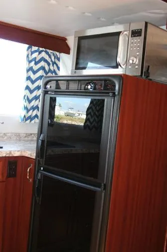 Slide: The Image of Hatteras 36 Sportfish 1969 - 7