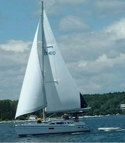 Slide: The Image of Hunter 410 2001 - 0